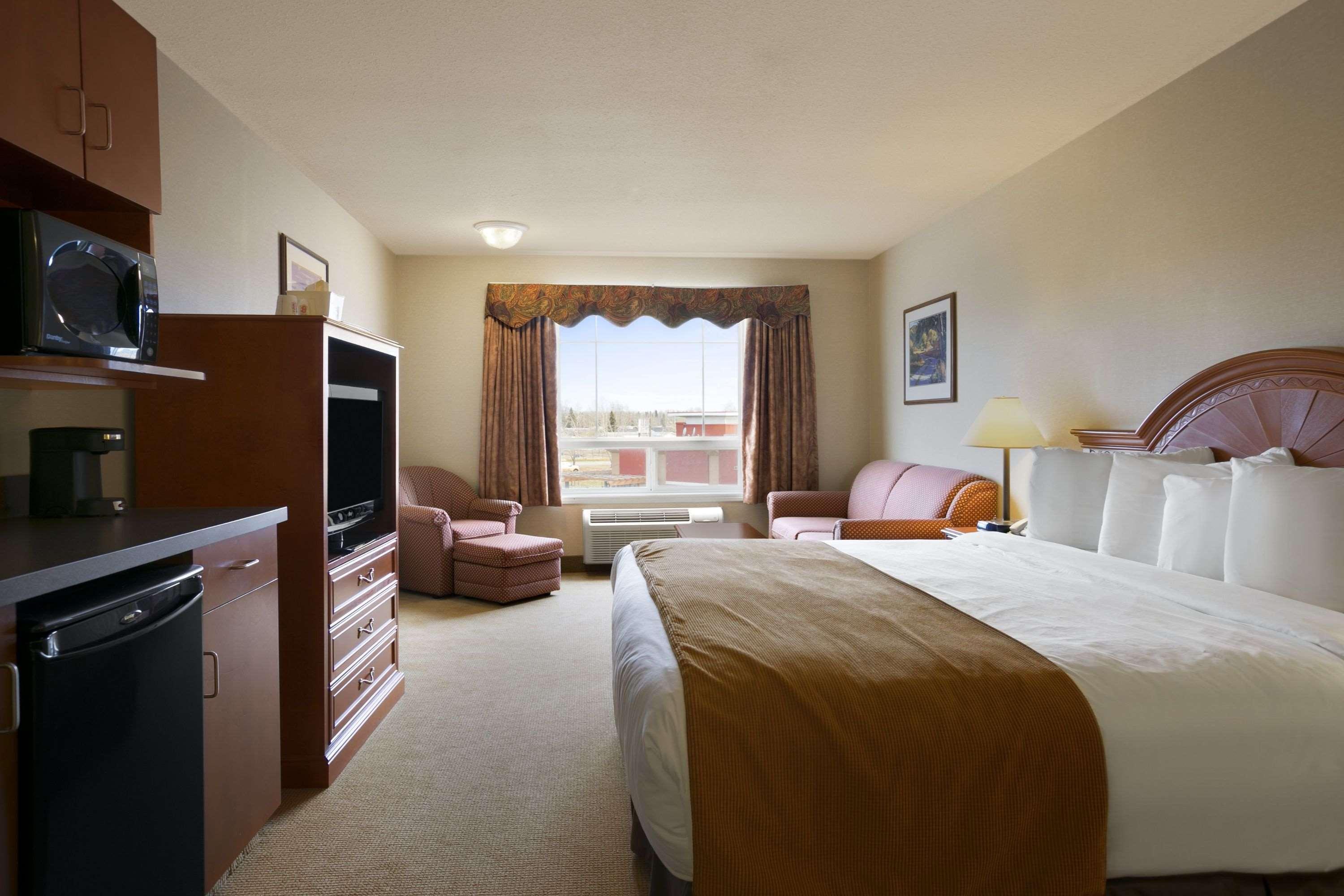Super 8 By Wyndham Fort Nelson Bc Eksteriør billede