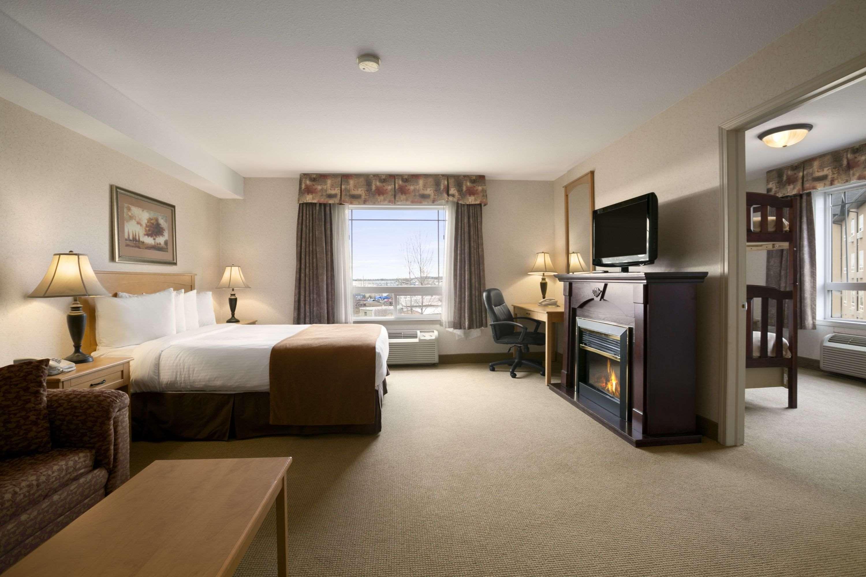 Super 8 By Wyndham Fort Nelson Bc Eksteriør billede